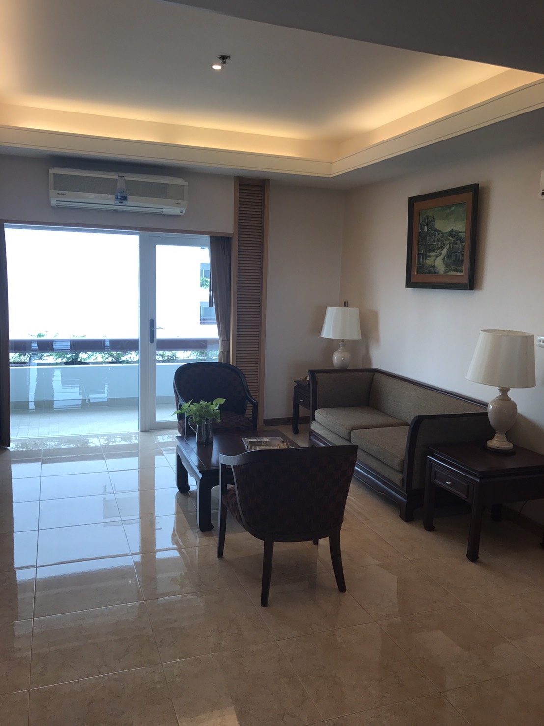 [PL-135] Esmeralda Apartments (เอสเมอรัลด้า อพาร์ทเม้นท์) : คอนโดมิเนียมให้เช่า เลี้ยงสัตว์ได้ 3 ห้องนอน ใกล้ลุมพินี คอนโดห้องสวย ราคาดี