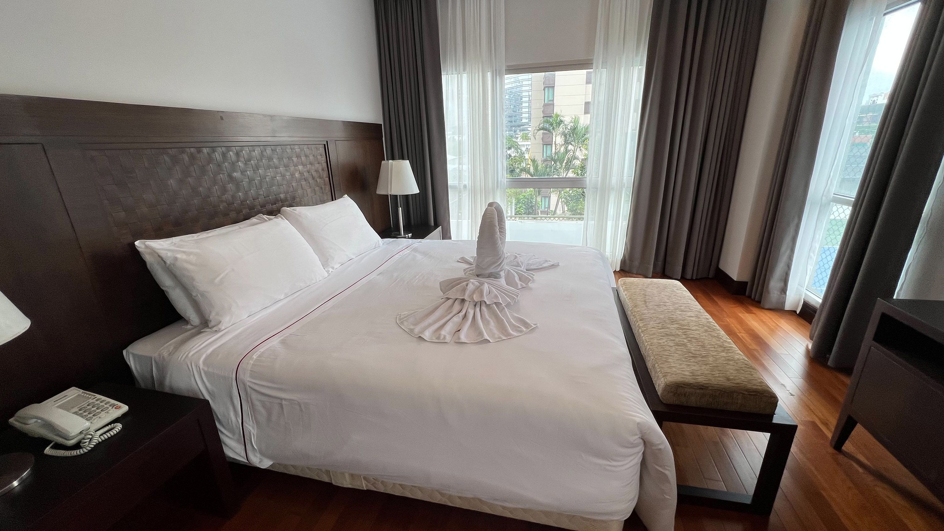 [PL-455] Royal Residence Park (รอยัล เรสซิเดนท์ พาร์ค) : คอนโดมิเนียมให้เช่า 4 ห้องนอน ใกล้เพลินจิต คอนโดให้เช่า ติดต่อเราเลย!