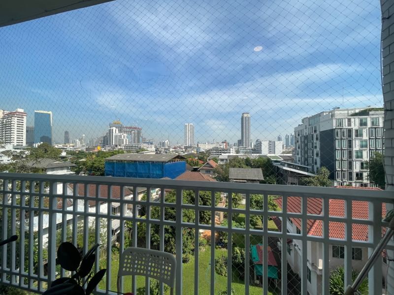 [CHC-742] Baan Siri Sathorn Yenakard (บ้าน สิริ สาทร เย็นอากาศ) : คอนโดมิเนียมให้เช่า 3 ห้องนอน ใกล้ช่องนนทรี พร้อมเข้าอยู่ ด่วน!
