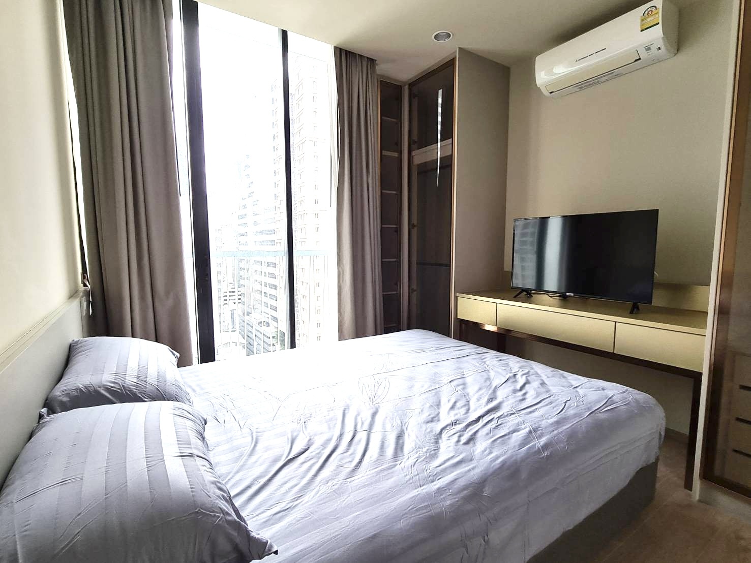 [RA-1834] Noble Recole (โนเบิล รีโคล สุขุมวิท 19) : คอนโดมิเนียมให้เช่า 2 ห้องนอน ใกล้อโศก ดีลดี ราคาพิเศษสุดๆ