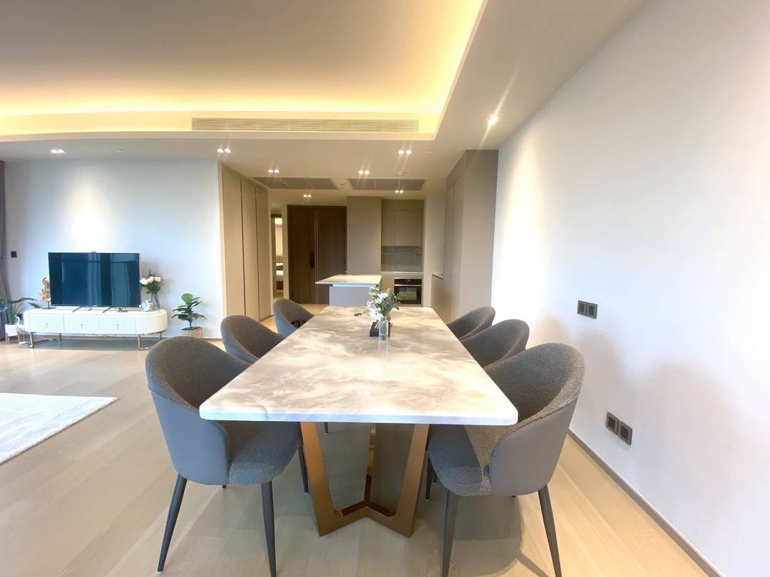 (ให้เช่า) Tonson One Residence (ต้นสน วัน เรสซิเดนซ์) – คอนโดหรูระดับ Super Luxury ใจกลางเพลินจิต-ต้นสน ที่พักอาศัยสุดเอ็กซ์คลูซีฟในย่านสถานทูต มีความเป็นส่วนตัวสูง และอนุญาตให้เลี้ยงสัตว์